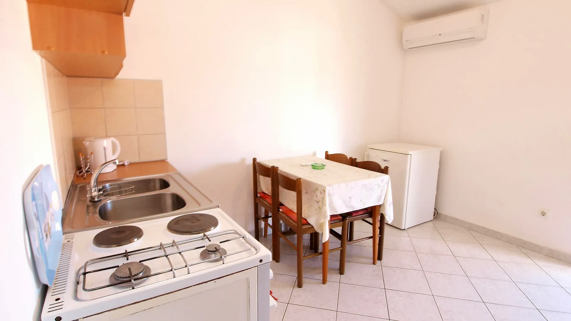 Apartments Davor 996 Pula